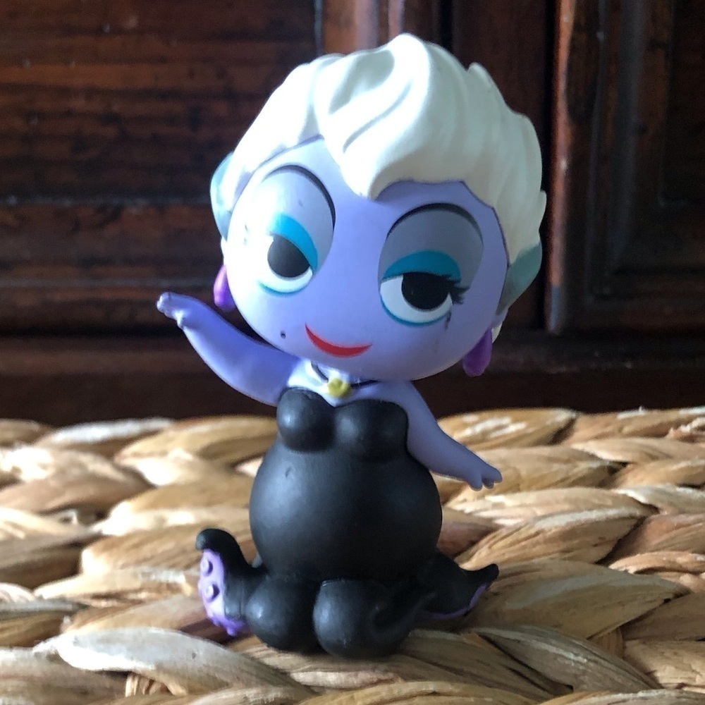 Funko Disney Villains bind box Ursula vinyl figure